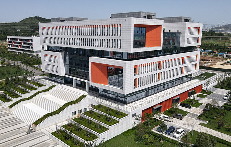 烟台开发区职业中等专业学校新校区信息中心